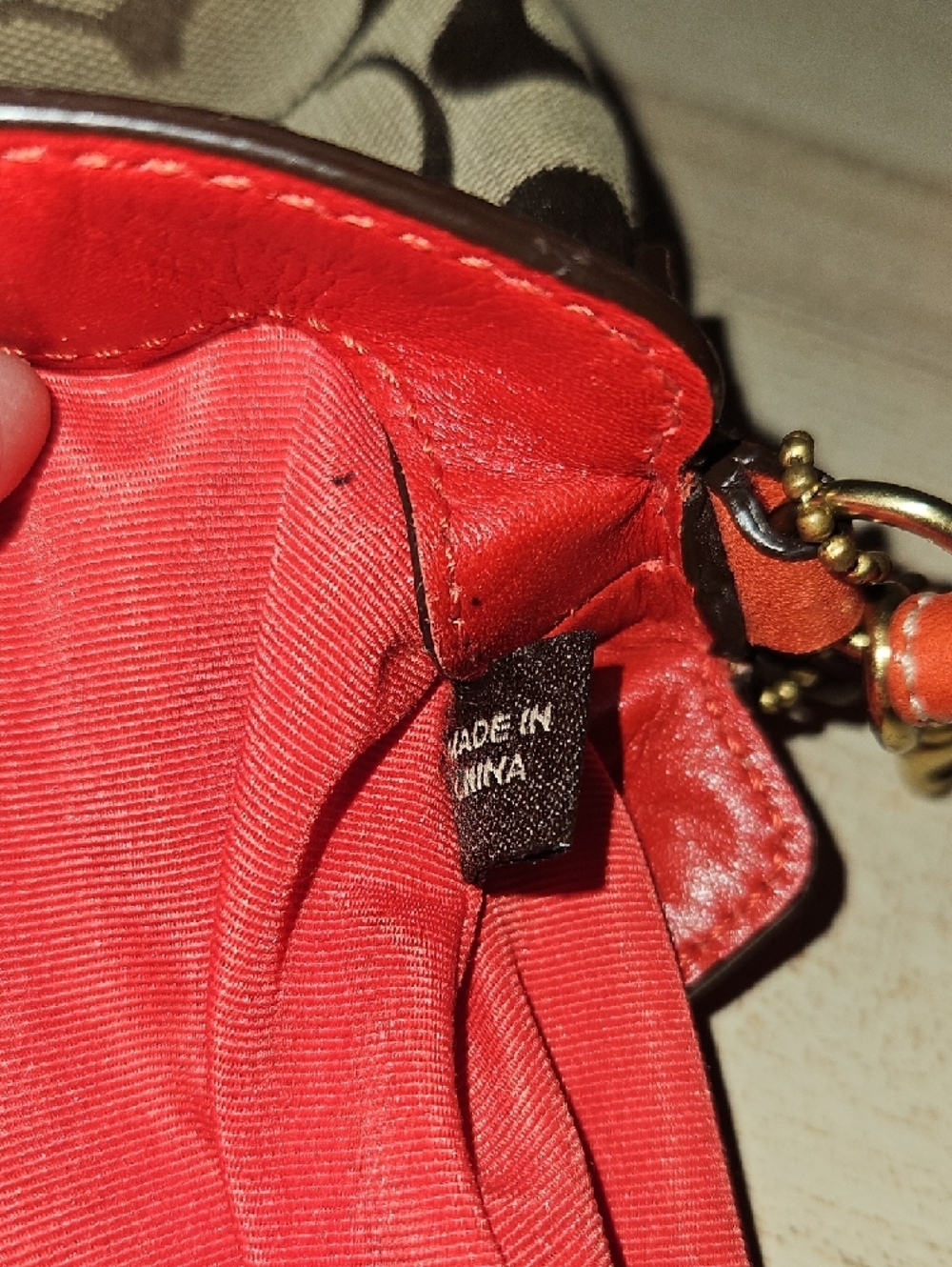 Coach EUC Turnlock Signature Canvas with Coral Trim Clutch - Picture 8 of 8